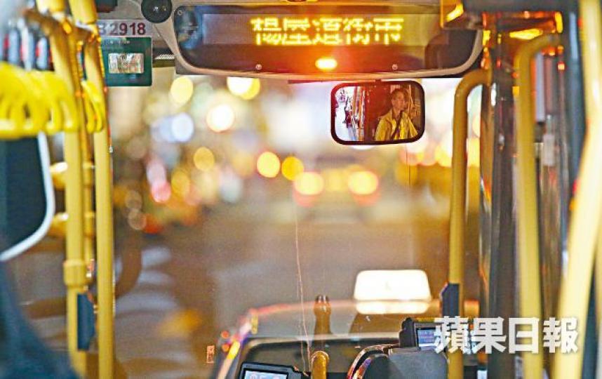 ■九巴指2017年共有35宗乘客襲擊或辱罵巴士車長個案,但今年截至上月22日已急升至41宗。資料圖片 ■九巴指2017年共有35宗乘客襲擊或辱罵巴士車長個案,但今年截至上月22日已急升至41宗。資料圖片