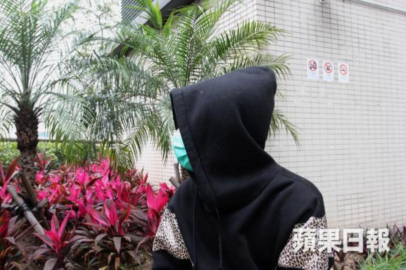 ■任職按摩師的阿Dick到銅鑼灣一間水療中心上班後發現有色情成份，事後已離職。黃學潤攝