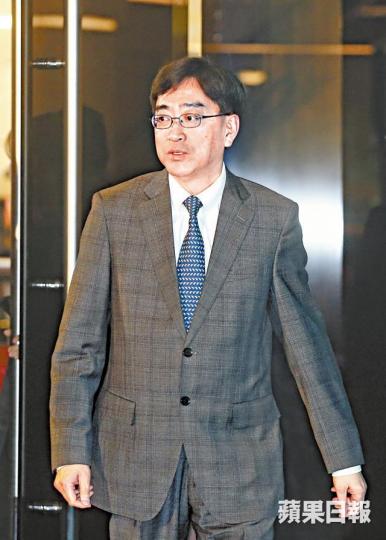 ■高永文去年卸任食衞局局長後加入內險公司。資料圖片 ■高永文去年卸任食衞局局長後加入內險公司。資料圖片