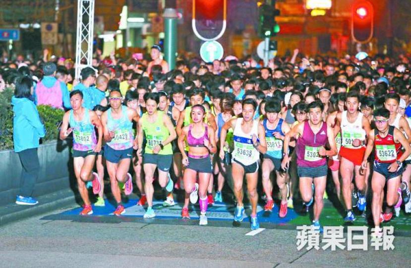 ■渣馬2019改為按賽事長短收費;圖為年初賽事情況。資料圖片 ■渣馬2019改為按賽事長短收費;圖為年初賽事情況。資料圖片