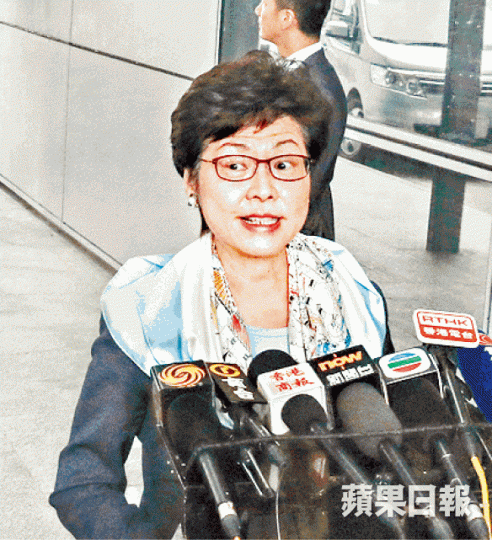 ■特首林鄭月娥昨指措施有助港人北上發展。李家皓攝 ■特首林鄭月娥昨指措施有助港人北上發展。李家皓攝