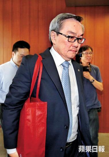 ■前港鐵工程總監周大滄因高鐵延誤提早退休。 ■前港鐵工程總監周大滄因高鐵延誤提早退休。