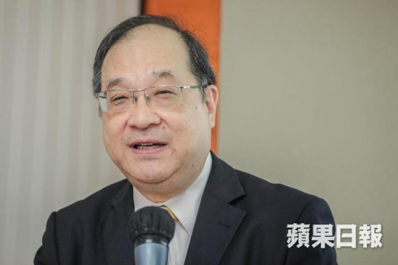 ■葉維晉指市面上壯陽保健產品曾被驗出含有西藥成份。何頴賢攝 ■葉維晉指市面上壯陽保健產品曾被驗出含有西藥成份。何頴賢攝