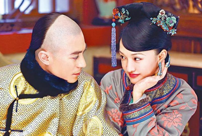 周迅以低沉磁性聲線飾演15歲的如懿,被不少網友負評。 周迅以低沉磁性聲線飾演15歲的如懿,被不少網友負評。