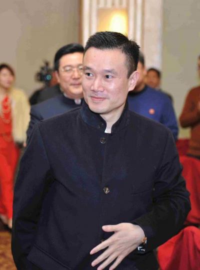 葉簡明涉嫌經濟犯罪被調查，突然人間蒸發，引發火燒連環殼的故事。　互聯網圖片