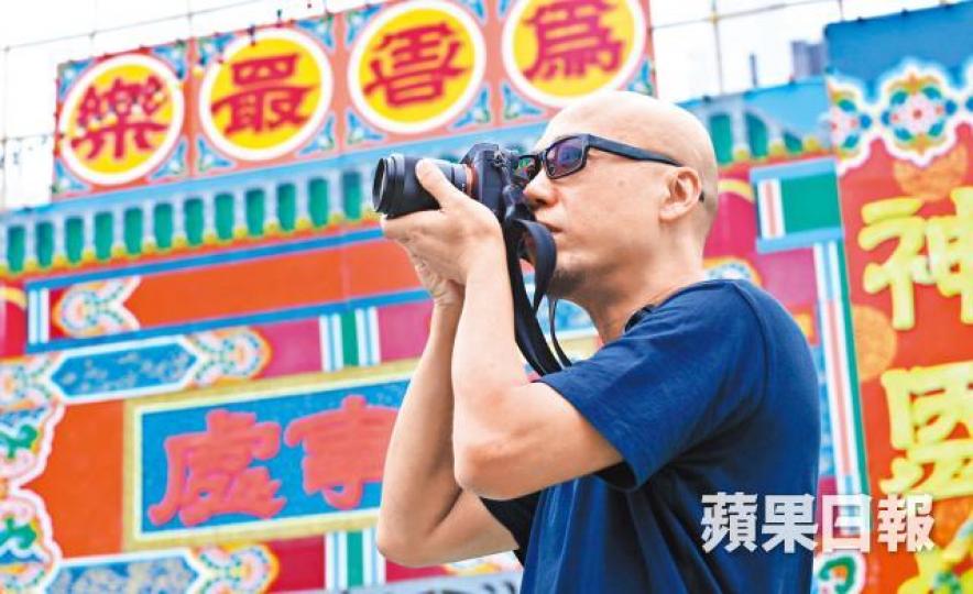 Dennis製作了一個完整的盂蘭紀錄。不少盂蘭法事都會焚化仙船祭鬼,目的是為了接載水中孤魂超升極樂。圖片由Dennis Dung提供 Dennis製作了一個完整的盂蘭紀錄。不少盂蘭法事都會焚化仙船祭鬼,目的是為了接載水中孤魂超升極樂。圖片由Dennis Dung提供