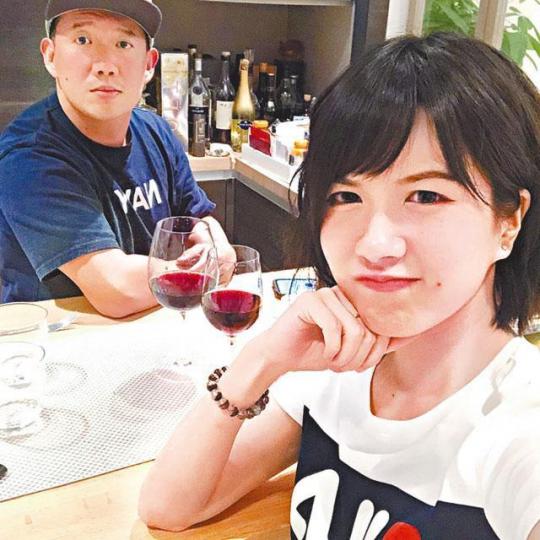 杜汶澤指被林日曦取笑,與盤菜瑩子似父女。互聯網圖片 杜汶澤指被林日曦取笑,與盤菜瑩子似父女。互聯網圖片