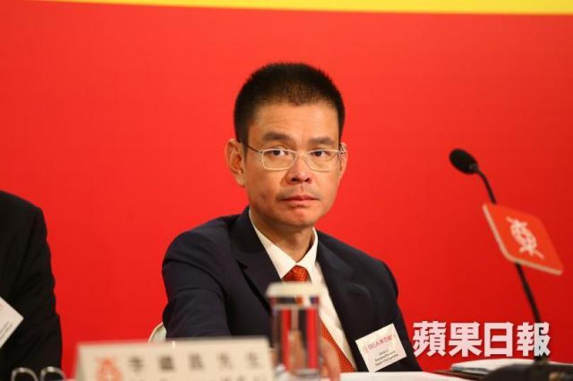 東亞副行政總裁李民橋指集團正研究申請虛擬銀行牌照,或會在周五有公佈。彭大偉攝 東亞副行政總裁李民橋指集團正研究申請虛擬銀行牌照,或會在周五有公佈。彭大偉攝