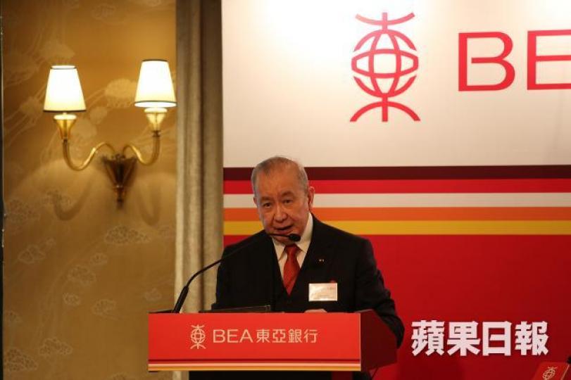 東亞銀行主席兼行政總裁李國寶指,內地大企業這麼多,遲早香港企業會全部被剔出恒生指數。資料圖片 東亞銀行主席兼行政總裁李國寶指,內地大企業這麼多,遲早香港企業會全部被剔出恒生指數。資料圖片