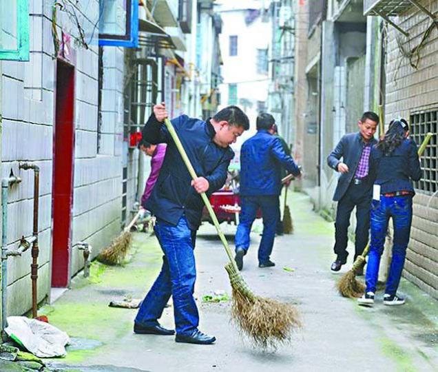 桃江爆發疫情後,早前發起清潔運動。 桃江爆發疫情後,早前發起清潔運動。