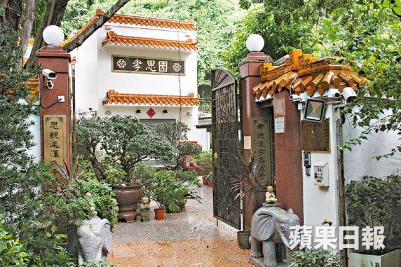 孝思園被勒令移走所有骨灰龕位後,昨如常開放。文兆麟攝
孝思園被勒令移走所有骨灰龕位後,昨如常開放。文兆麟攝