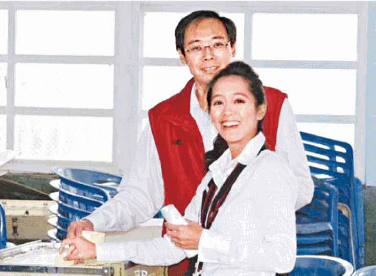 楊偉中、陳以真夫妻情深。 楊偉中、陳以真夫妻情深。