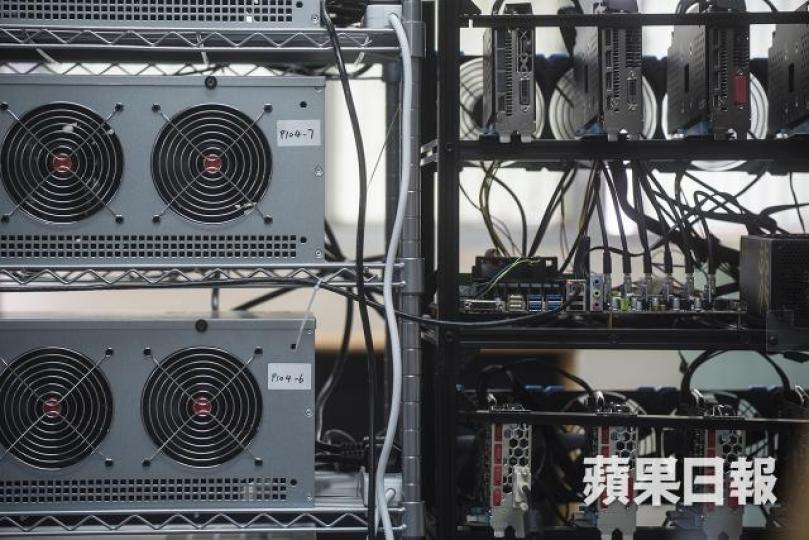 加密貨幣今年急跌,掘礦業務瀕臨爆煲。 加密貨幣今年急跌,掘礦業務瀕臨爆煲。