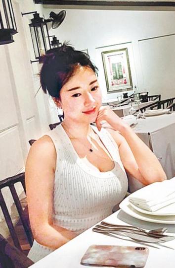 劉強東不時與妻子「奶茶妹妹」晒恩愛。資料圖片
劉強東不時與妻子「奶茶妹妹」晒恩愛。資料圖片