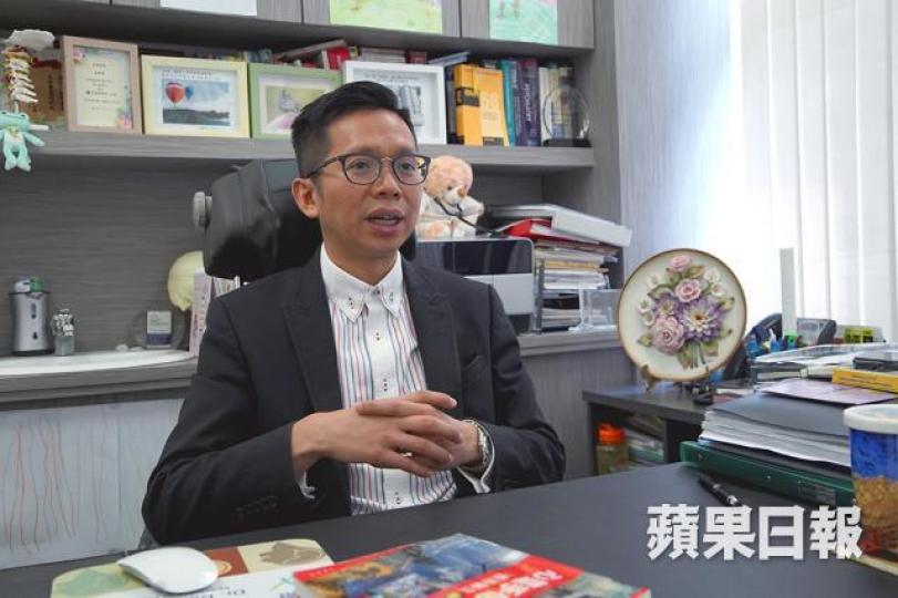 精神科專科醫生麥永接表示,若發現低落情緒影響生活及社交應盡早求醫。
精神科專科醫生麥永接表示,若發現低落情緒影響生活及社交應盡早求醫。