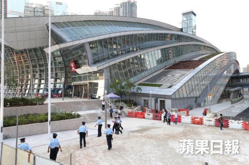 西九站神秘樓層越揭越多,由最衫公佈的4層增至5層,再變成6層。資料圖片 西九站神秘樓層越揭越多,由最衫公佈的4層增至5層,再變成6層。資料圖片