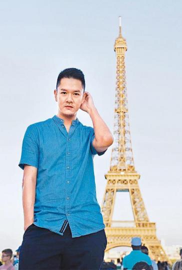 藍奕邦前晚在社交網發公開信力斥Eric Kwok的同性戀言論。互聯網圖片Eric Kwok近日因網上留言(小圖)問參賽者是否同性戀者,惹來同性戀人士不滿。資料圖片藍奕邦大爆Eric Kwok曾取笑其性取向,而他就曾穿高踭鞋在音樂會上演出。資料圖片 藍奕邦前晚在社交網發公開信力斥Eric Kwok的同性戀言論。互聯網圖片Eric Kwok近日因網上留言(小圖)問參賽者是否同性戀者,惹來同性戀人士不滿。資料圖片藍奕邦大爆Eric Kwok曾取笑其性取向,而他就曾穿高踭鞋在音樂會上演出。資料圖片
