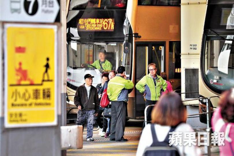 九巴申請加價被質疑向基層開刀。資料圖片