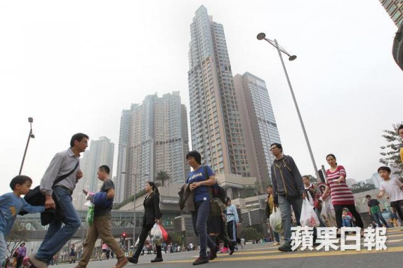 樓市交投趨淡靜,辣稅收入減少。 樓市交投趨淡靜,辣稅收入減少。