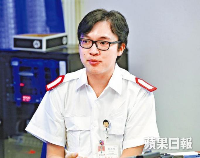 陳虎醫生說,冰毒和可卡因容易導致吸毒者出現精神問題。
陳虎醫生說,冰毒和可卡因容易導致吸毒者出現精神問題。