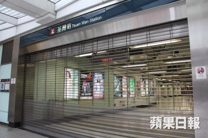 山竹襲港期間,港鐵架空及地面路段停駛。詹家志攝 山竹襲港期間,港鐵架空及地面路段停駛。詹家志攝