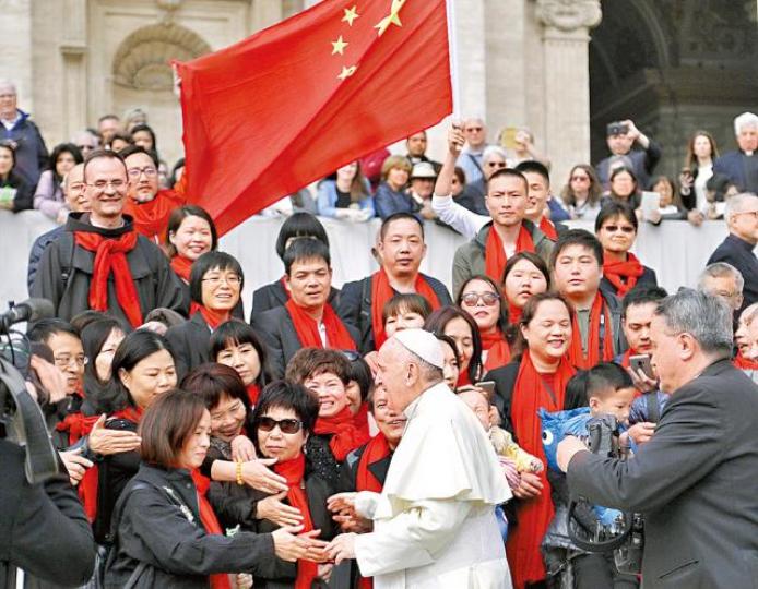 教宗方濟各4月曾於梵蒂岡見中國教徒。 教宗方濟各4月曾於梵蒂岡見中國教徒。
