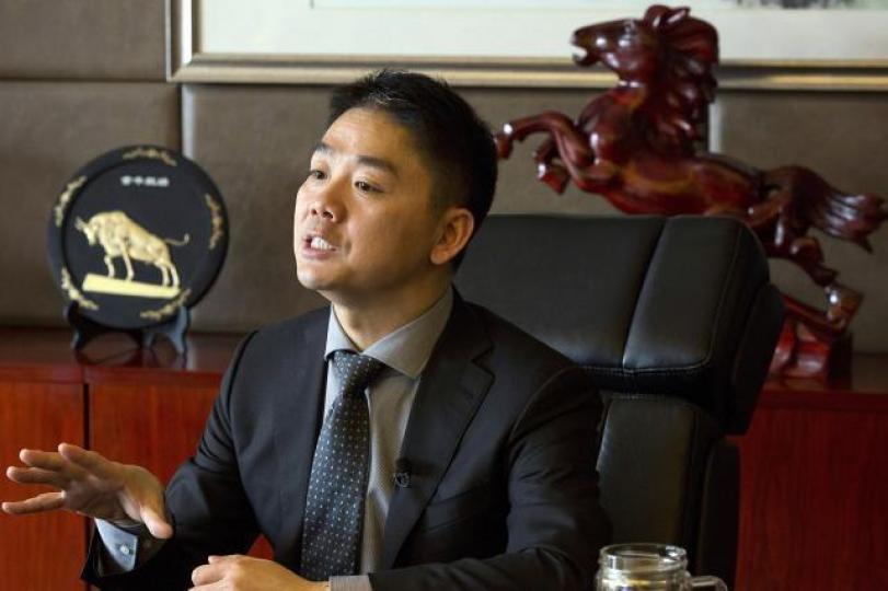 劉強東去年曾表示,「突然發現其實共產主義真的在我們這一代就可以實現」。這個預言可能開口中。資料圖片 劉強東去年曾表示,「突然發現其實共產主義真的在我們這一代就可以實現」。這個預言可能開口中。資料圖片