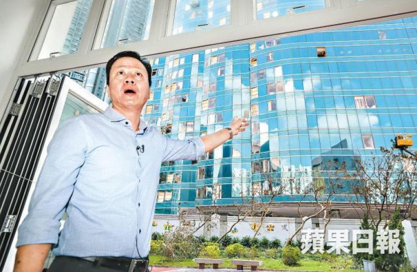 葛量洪校友會黃埔學校校長李耀寶指,今繼續停課清理玻璃。 葛量洪校友會黃埔學校校長李耀寶指,今繼續停課清理玻璃。
