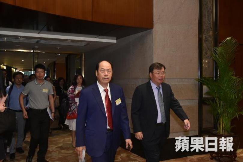 碧桂園主席及執行董事楊國強(左)。 碧桂園主席及執行董事楊國強(左)。