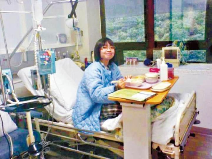 阿山7年前入手術室接受骨髓移植前留影。受訪者提供圖片康復後阿山已重返球隊練習，定期出賽。