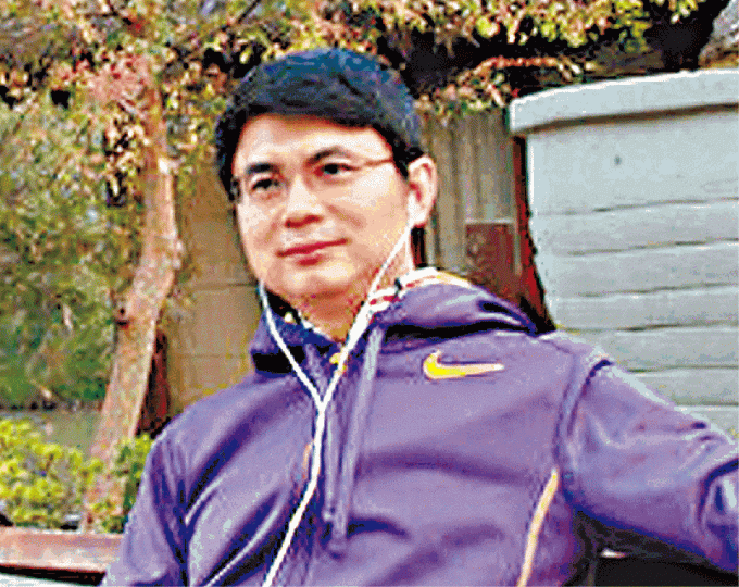 傳肖建華寫信給國家主席習近平悔過求饒,盼可從輕發落。習近平上任以來展開反貪運動,不少中共權貴及其黨羽落馬。 傳肖建華寫信給國家主席習近平悔過求饒,盼可從輕發落。習近平上任以來展開反貪運動,不少中共權貴及其黨羽落馬。
