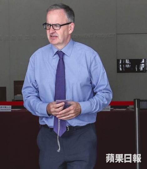 專家Mike Weston建議,政府可就巴士服務設賞罰機制,增加誘因提升巴士安全。 專家Mike Weston建議,政府可就巴士服務設賞罰機制,增加誘因提升巴士安全。
