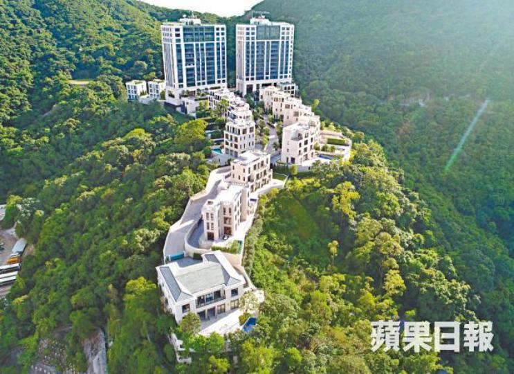 山頂Mount Nicholson一伙分層戶剛售出,呎價高達113,140元。資料圖片 山頂Mount Nicholson一伙分層戶剛售出,呎價高達113,140元。資料圖片