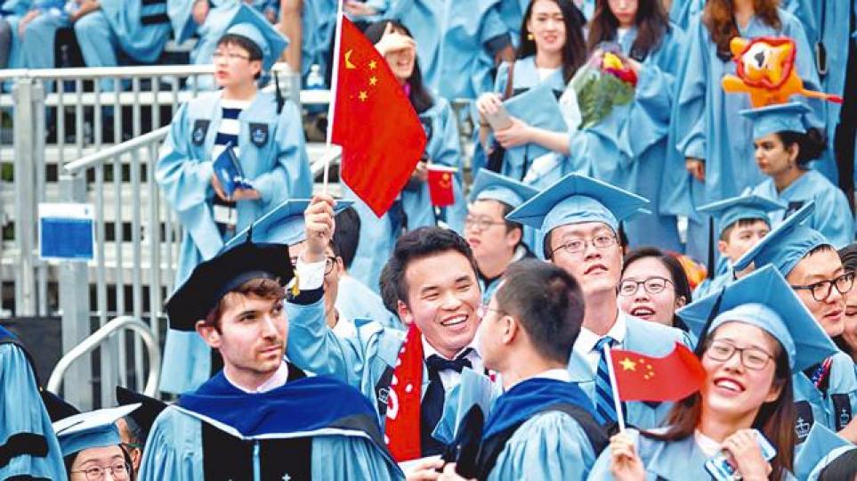 為防止間諜滲透,有白宮官員曾提議停發中國學生簽證。 為防止間諜滲透,有白宮官員曾提議停發中國學生簽證。