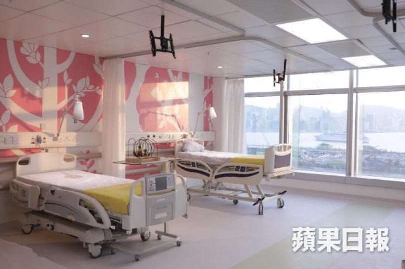 「每一次見到病人出院時的笑容,我都會說『健健康康』。」 「每一次見到病人出院時的笑容,我都會說『健健康康』。」