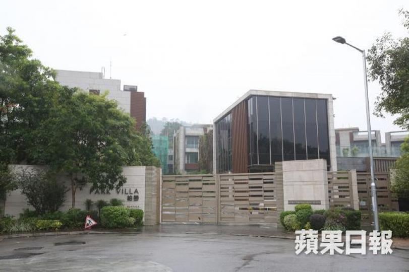 元朗唐人新村「鄉郊豪宅」柏巒 元朗唐人新村「鄉郊豪宅」柏巒