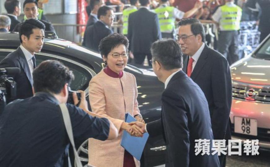 林鄭月娥上