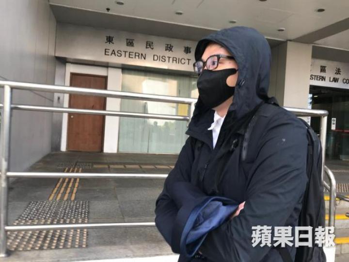 港島東區特遣隊警員梁嘉成參與掃黃行動期間,在警署偷走涉賣淫內地女的3,000元現金。資料圖片 港島東區特遣隊警員梁嘉成參與掃黃行動期間,在警署偷走涉賣淫內地女的3,000元現金。資料圖片