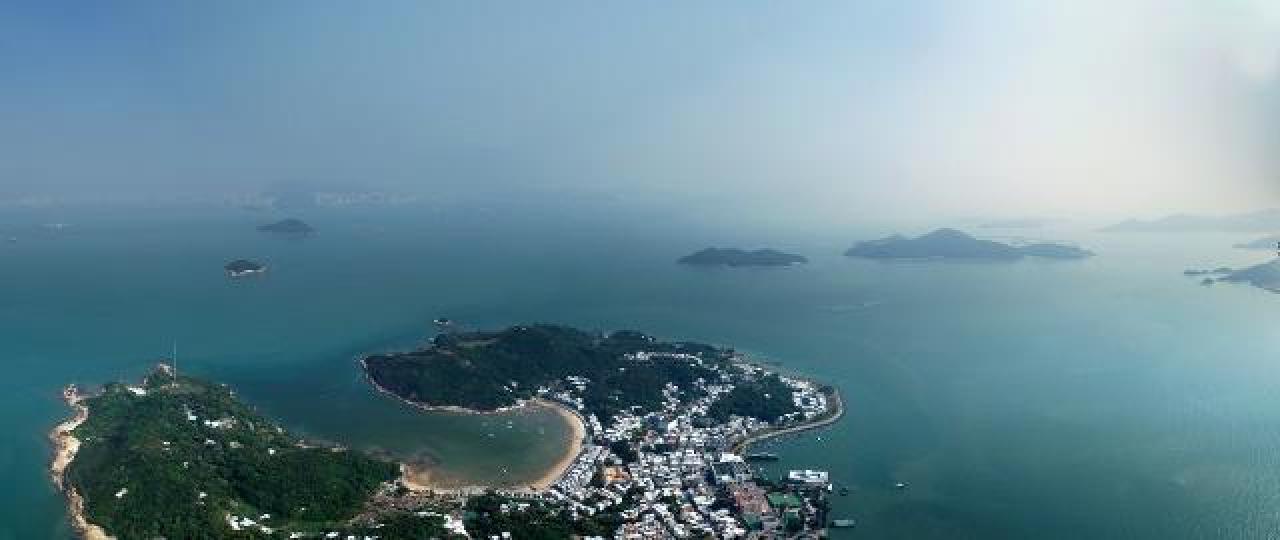 「明日大嶼」計劃填海1,700公頃,提供26-40萬住屋單位。大型基建有抗衡經濟減速的效用。資料圖片 「明日大嶼」計劃填海1,700公頃,提供26-40萬住屋單位。大型基建有抗衡經濟減速的效用。資料圖片