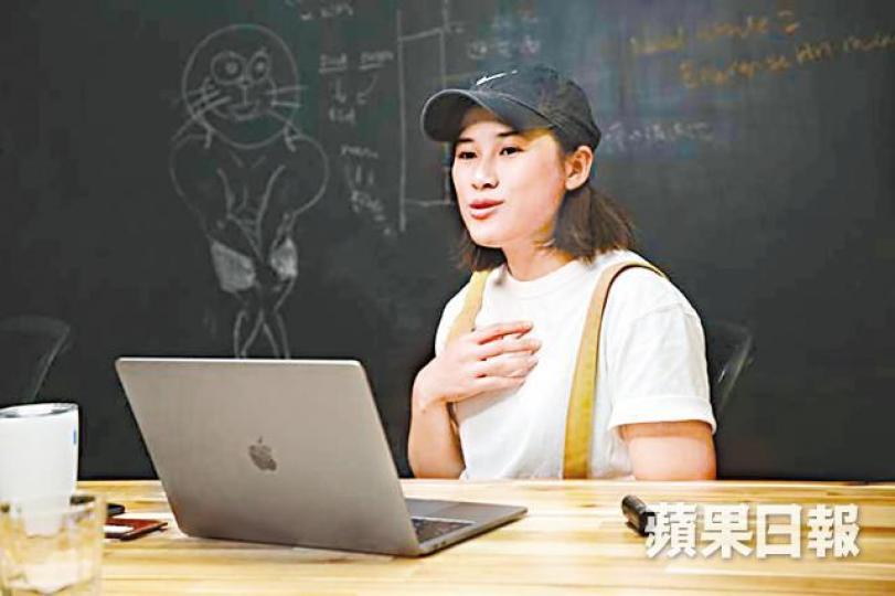 Isa稱在HKTVmall網購過程中遇到很多障礙。鄒潔珊攝 Isa稱在HKTVmall網購過程中遇到很多障礙。鄒潔珊攝