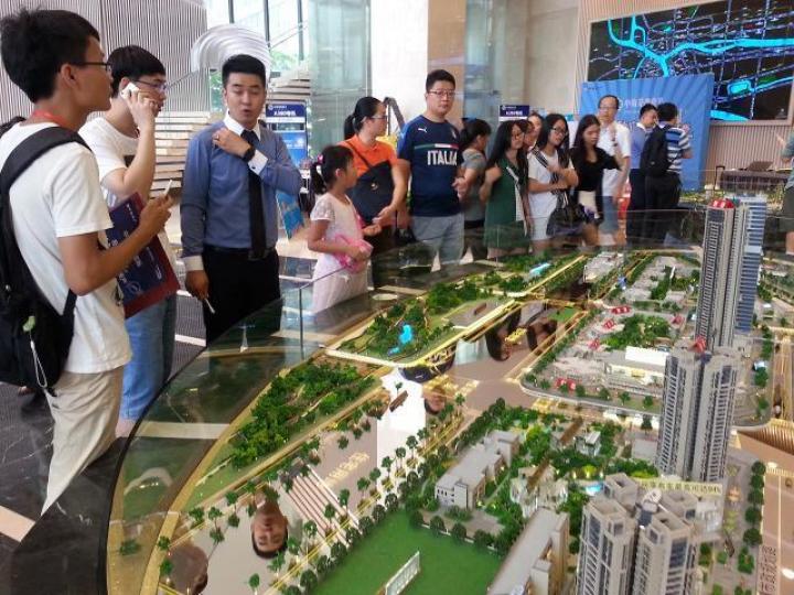 國內房地產債券有10厘回報,這個超高回報是要用風險來換取的。 資料圖片 國內房地產債券有10厘回報,這個超高回報是要用風險來換取的。 資料圖片