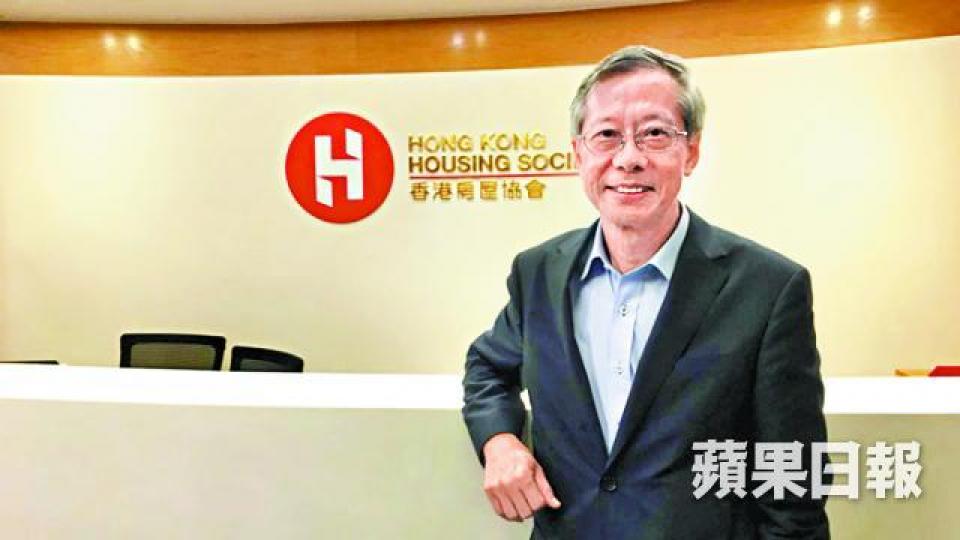 房協主席陳家樂昨指「樓換樓」可讓業主增加選擇。 房協主席陳家樂昨指「樓換樓」可讓業主增加選擇。