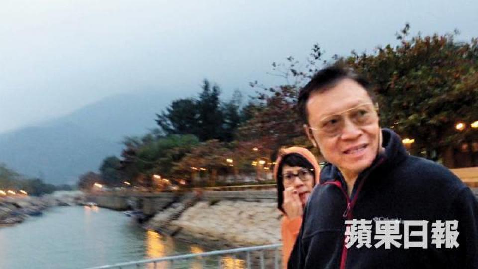 郭炳湘與紅顏知己唐錦馨2014年被本報拍到同遊銀礦灣。 郭炳湘與紅顏知己唐錦馨2014年被本報拍到同遊銀礦灣。