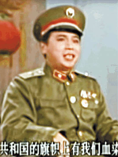 徐良在1987年春晚獻唱《血染的風采》爆紅。徐良近日被拍到坐輪椅上訪。 徐良在1987年春晚獻唱《血染的風采》爆紅。徐良近日被拍到坐輪椅上訪。