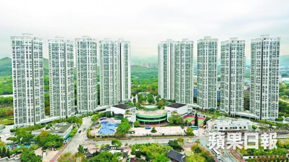 嘉湖山莊兩房戶成交價跌至456萬元。資料圖片