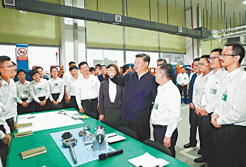習近平前日考察珠海格林集團,顯示對民營企業的支持。新華社 習近平前日考察珠海格林集團,顯示對民營企業的支持。新華社