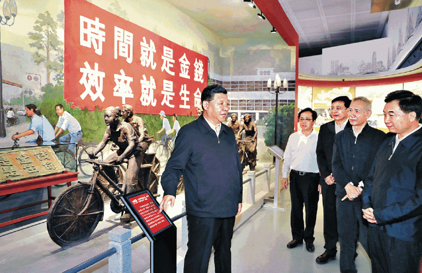 習近平昨到深圳改革開放展覽館參觀「大潮起珠江——廣東改革開放40周年展覽」。新華社 習近平昨到深圳改革開放展覽館參觀「大潮起珠江——廣東改革開放40周年展覽」。新華社