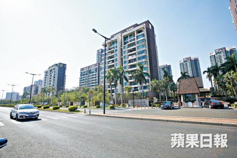 珠海華發新城是當地大型屋苑,規模媲美本港鰂魚涌太古城。張志華攝 珠海華發新城是當地大型屋苑,規模媲美本港鰂魚涌太古城。張志華攝