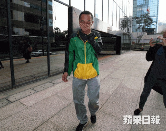男童父親自責道:「保護唔到我個仔,已經成為我一生遺憾。」 男童父親自責道:「保護唔到我個仔,已經成為我一生遺憾。」