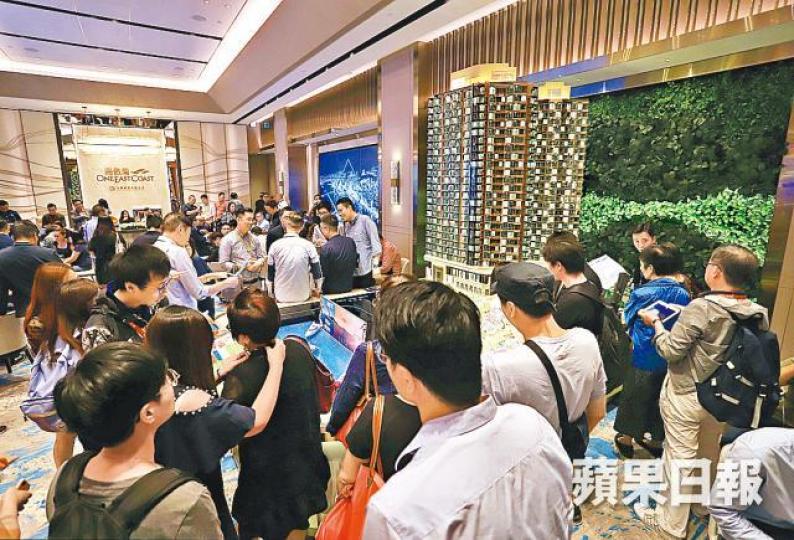 海傲灣銷情失色,九建即推出八成一按貸款圖吸客。資料圖片 海傲灣銷情失色,九建即推出八成一按貸款圖吸客。資料圖片